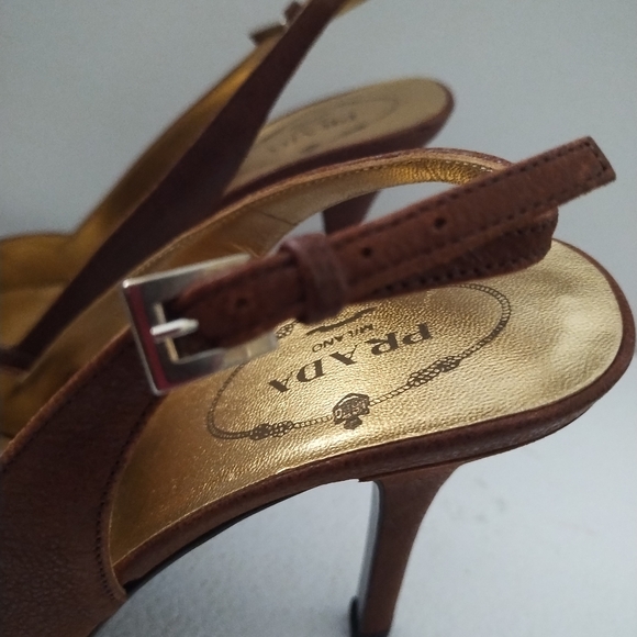 PRADA SLINGBACK PUMP'S - Picture 6 of 13